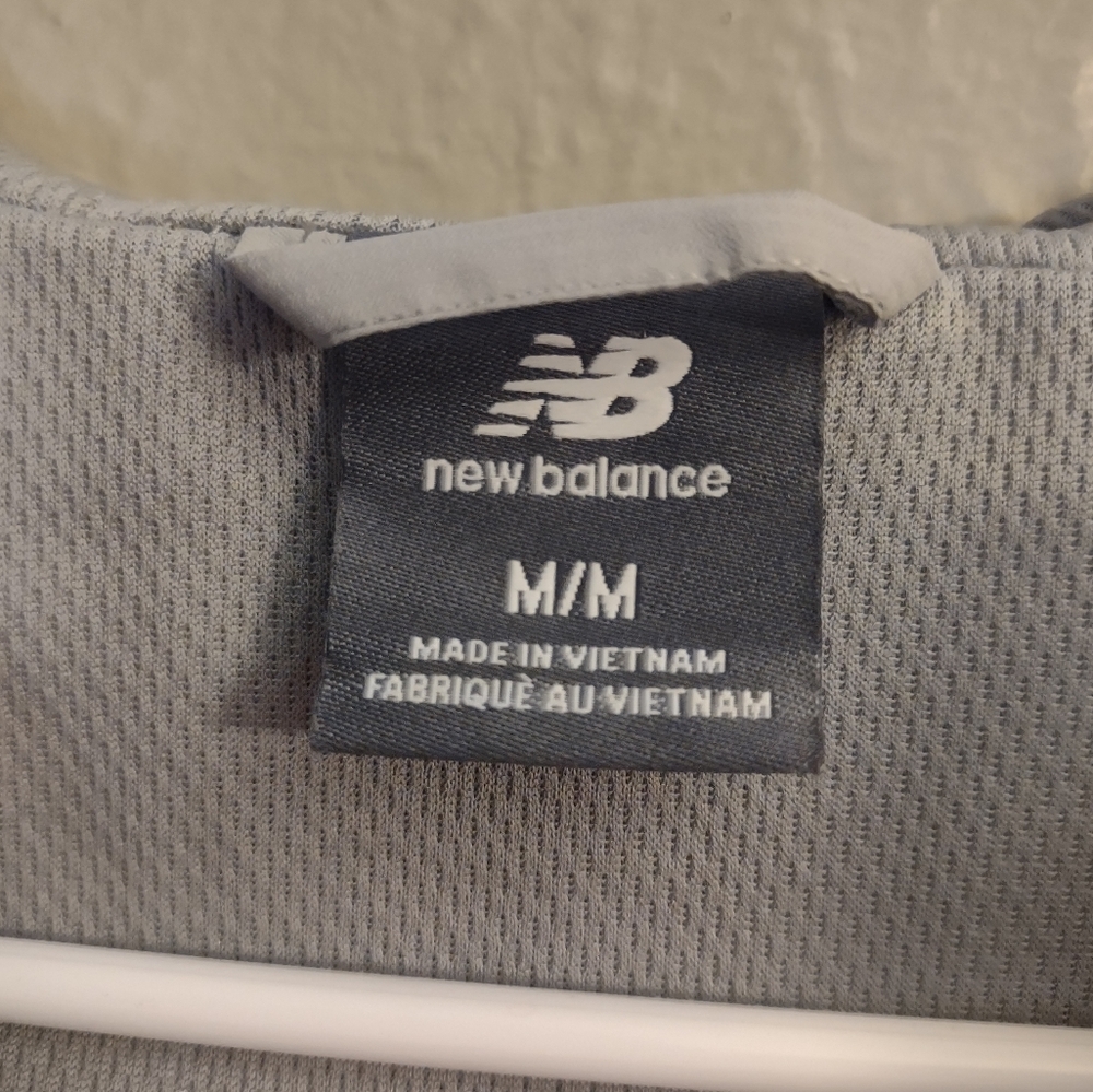 New Balance Hooded Fully Lined Color Block Windbreaker Jacket Size Medium - Picture 9 of 16